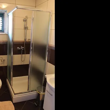 Logos - Premium One-bedroom With Balcony And Sea View